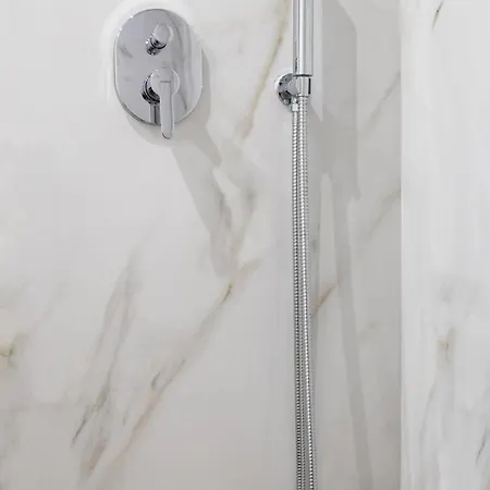 Ocetria 2 トロン